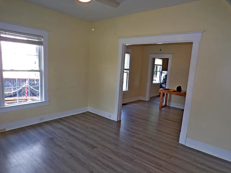 220 Harding St — Photo 6