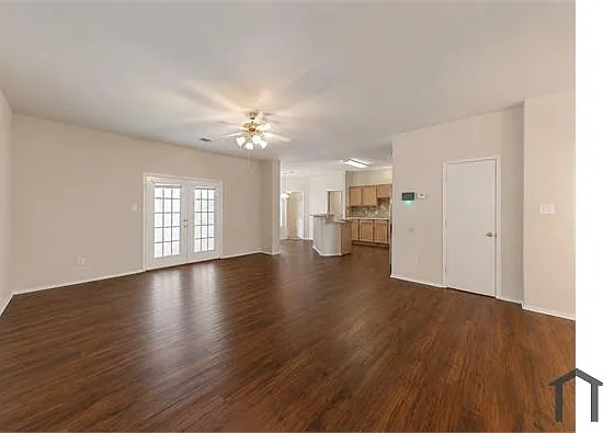 4 bed, 2905 sqft, $2,790 — Photo 4
