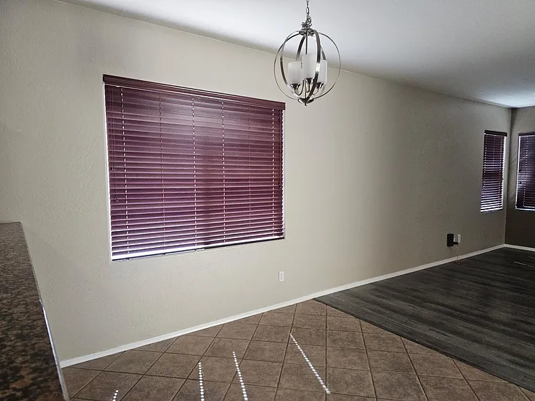 18515 W Caribbean Ln — Photo 8