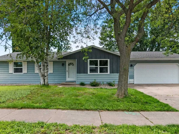 1415 Miami Cir, Little Chute, WI 54140