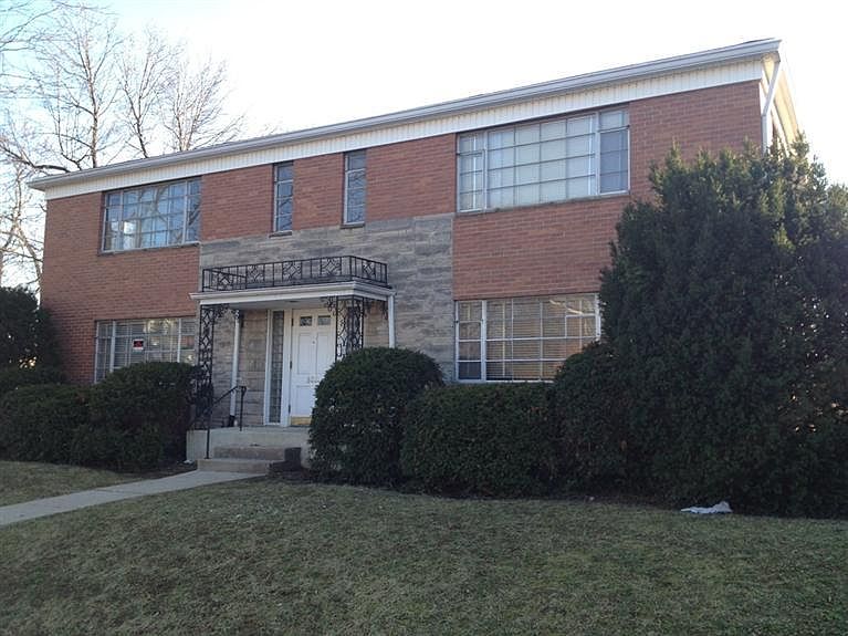 1st image of 802 Uhrig Ave APT 4