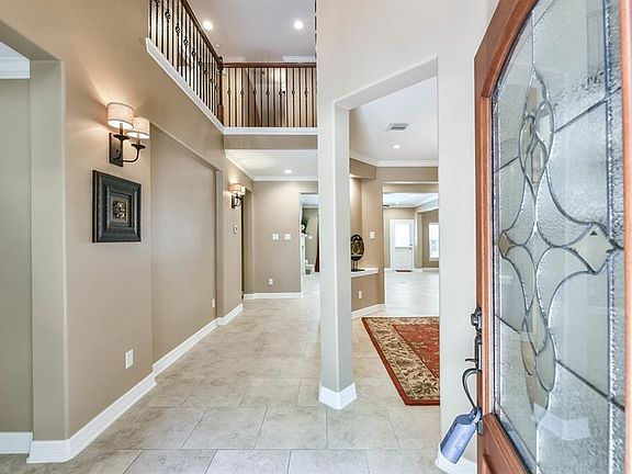4th image of 13022 Bretford Ct