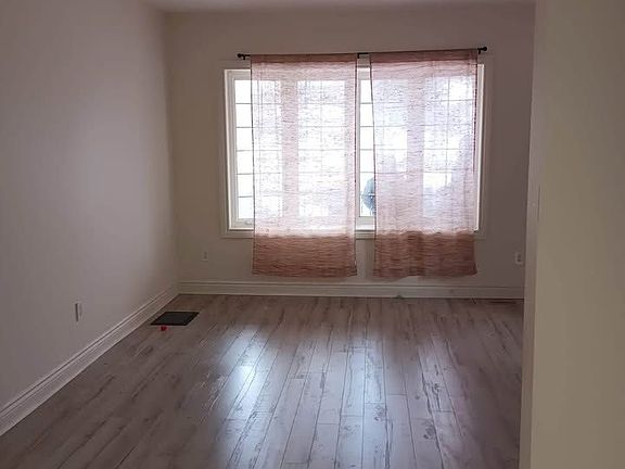 4th image of 311 Dunsmure Rd