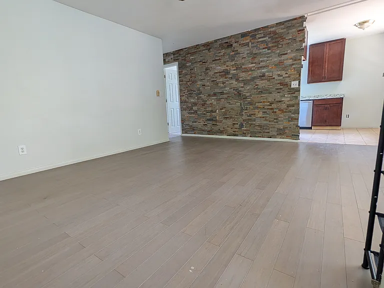 1244 Stuart St #A — Photo 3