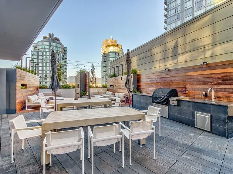 620 Cardero St #13 — Photo 10