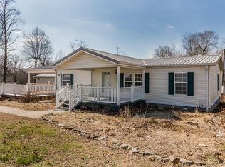 1214 Hobbs Ave, Johnston City, IL 62951