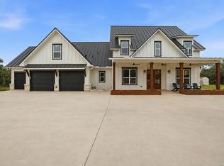 120 County Road 3828, San Antonio, TX 78253
