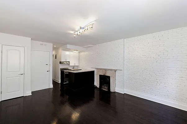 Rented by Aether Property Group | media 12