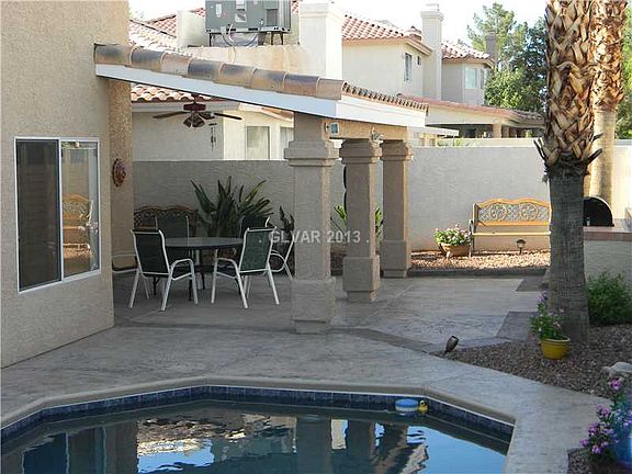 4th image of 3676 Dutch Valley Dr