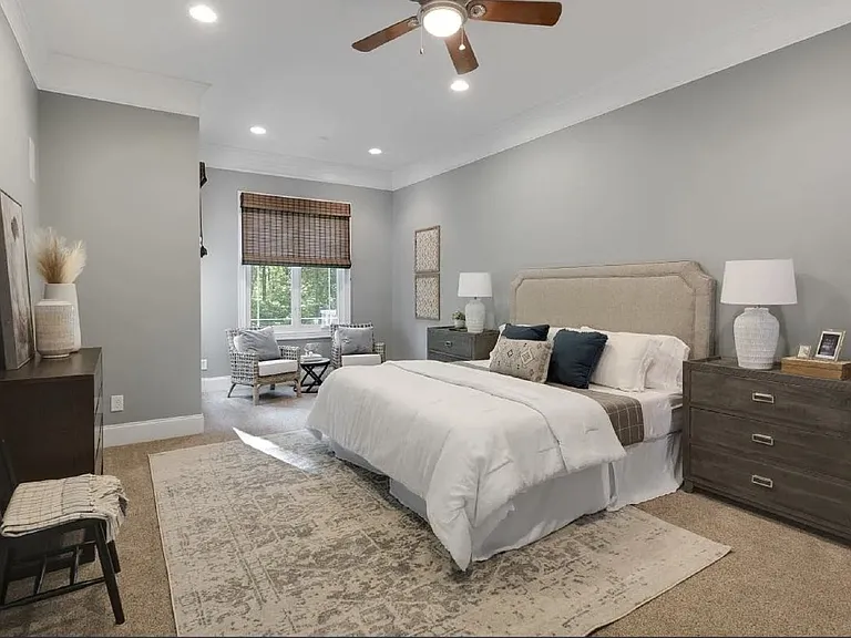 5909 Greenevers Dr — Photo 14