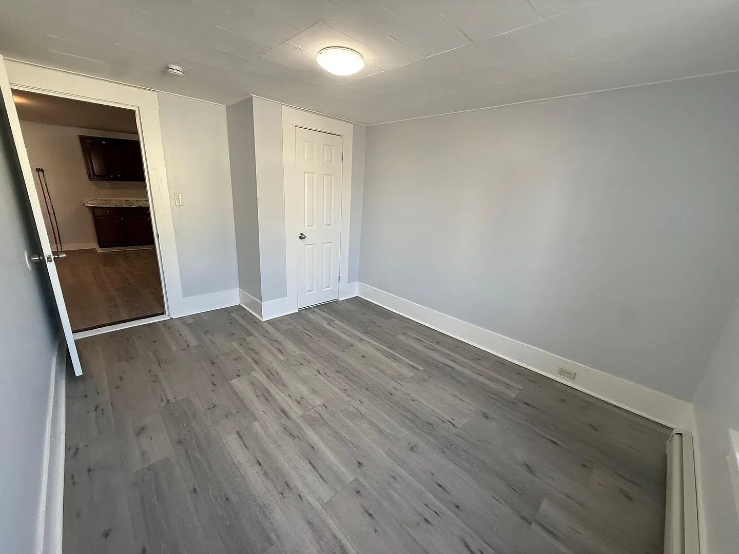 573 Main Street — Photo 2