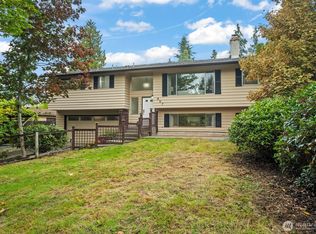 807 Grimes Rd, Bothell, WA 98012