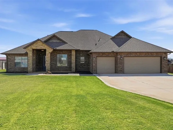 4816 Hillcrest Ln, Edmond, OK 73025