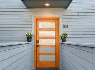 756 N 72nd St APT 101, Seattle, WA 98103