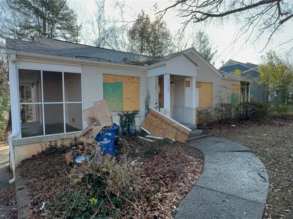 2528 Sylvan Rd, East Pt, GA 30344