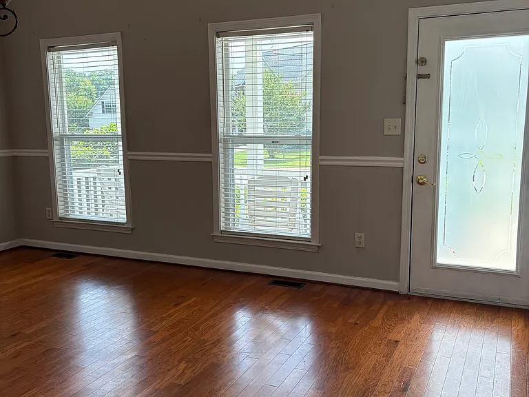 403 Saint Dunstans Ct — Photo 3