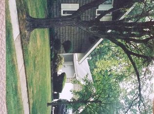28 Gaffney Ln, Willingboro, NJ 08046