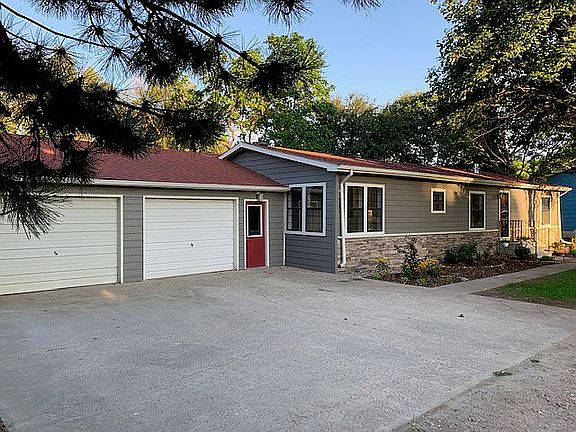 oversized 2car heated garage