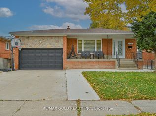 3724 Darla Dr, Mississauga, ON L4T 2C9
