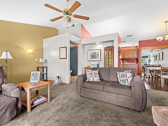 5th image of 1276 Village Centre DRIVE #7