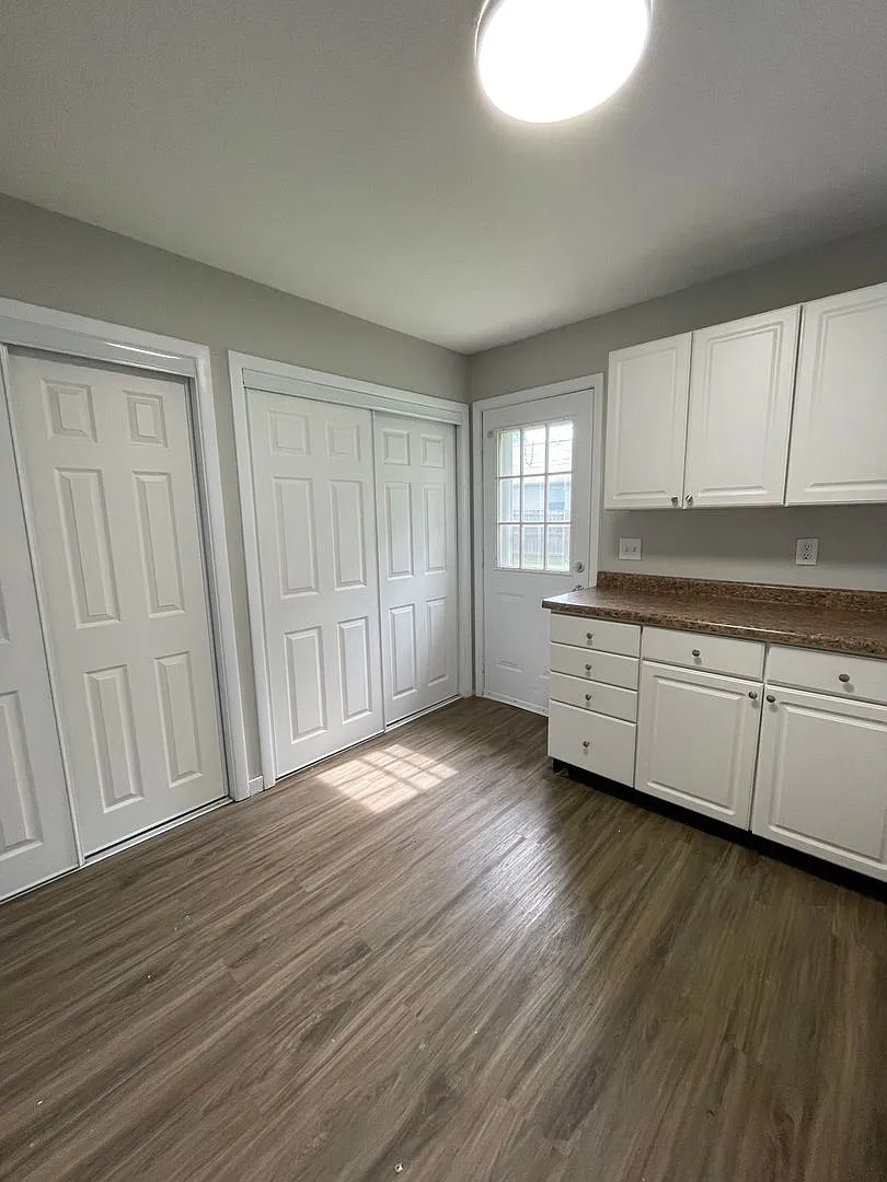 20-22 Morehouse Ct--Noremac — Photo 3