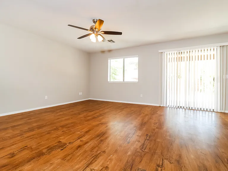 3076 W Carlos Ln — Photo 6