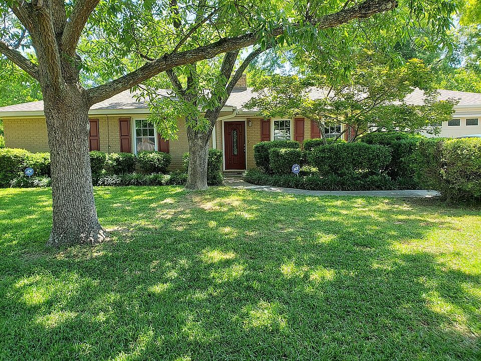 1st image of 224 Markwood Dr