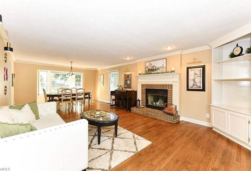 1st image of 3307 Green Needle Dr