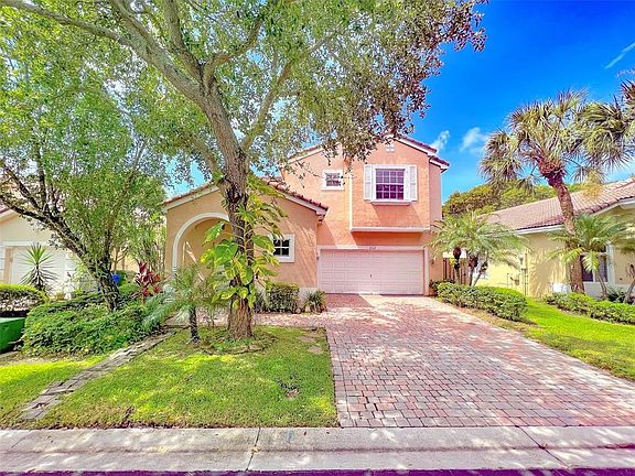 3rd image of 2132 NW 75th Way