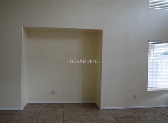 5th image of 10121 Coffeeberry Ct