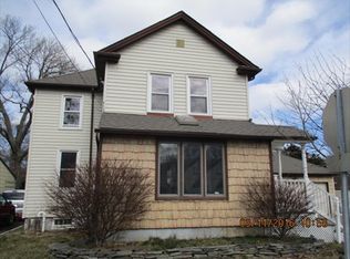 13 Manhattan Blvd, Islip Terrace, NY 11752