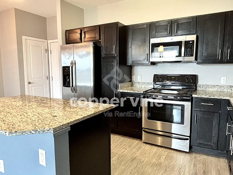4100 N Albion St #522 — Photo 5