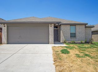 9816 Mescalbean Blvd, Crowley, TX 76036