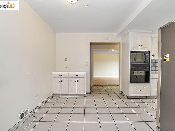 5th image of 3608 Garrow Dr
