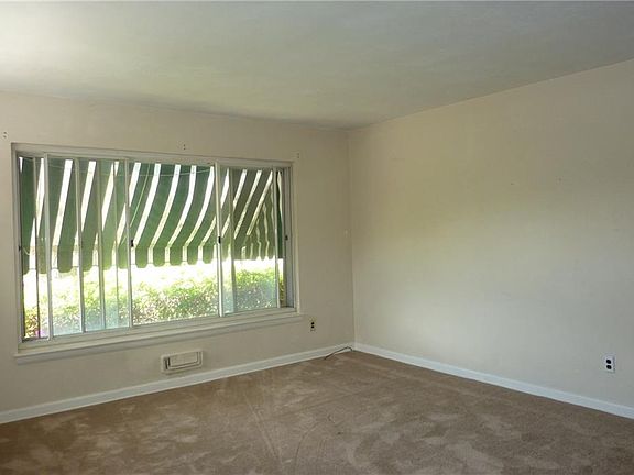 4th image of 8224 Halprin Dr