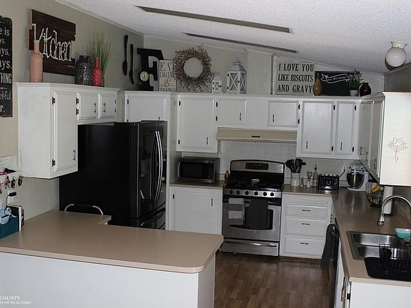 4th image of 237 Pomo St