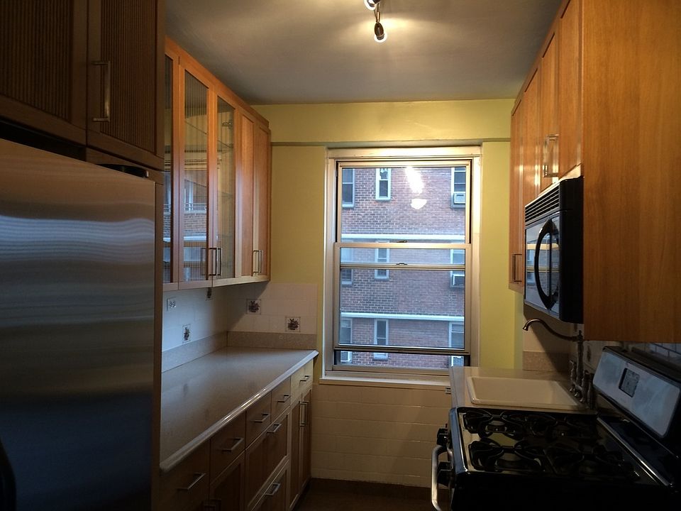 1st image of 570 Grand St APT 1102