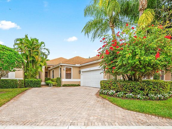 2nd image of 4561 Barclay Fair Way