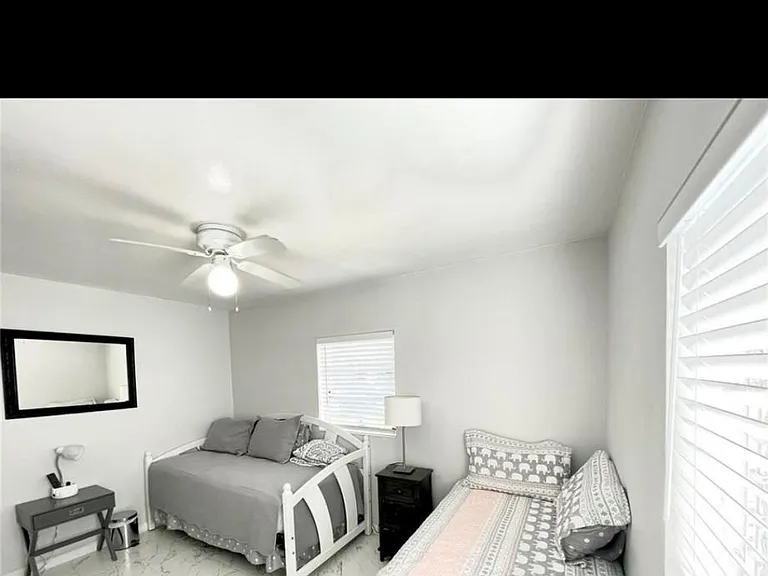4213 E Yukon St — Photo 14