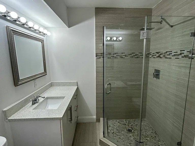 914 NE 15th Ave #2 — Photo 11