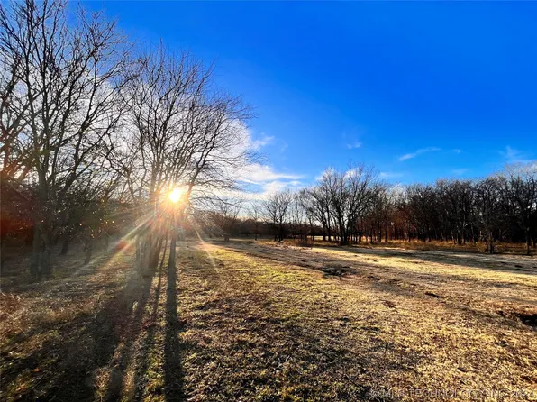 10 N 184th Rd, Mounds, OK 74047
