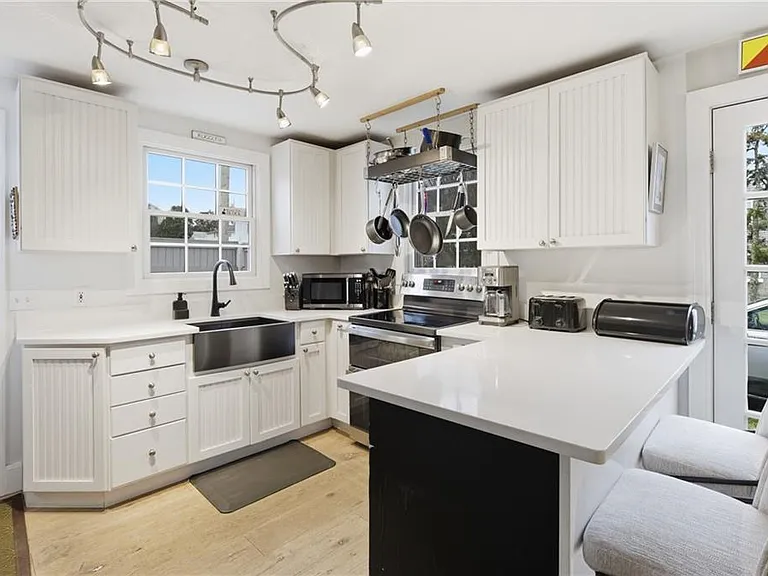 72 Seascape Ave — Photo 3