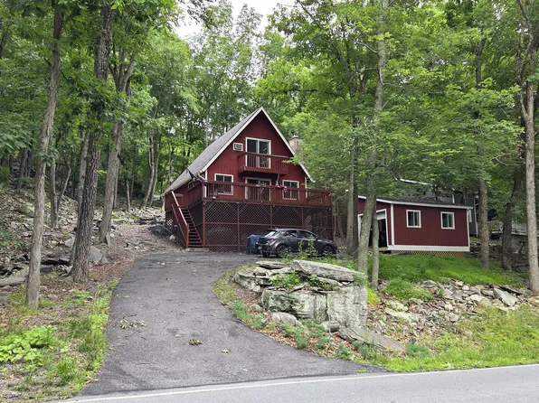 6359 Decker Rd, Bushkill, PA 18324
