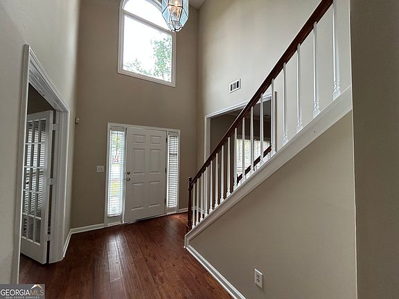 2nd image of 495 Summer Breeze Ct