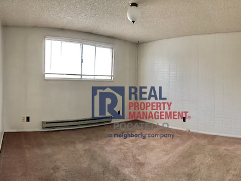 1230 S 2nd Ave — Photo 8