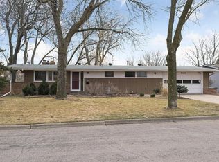 9009 S Minnehaha Cir, Minneapolis, MN 55426