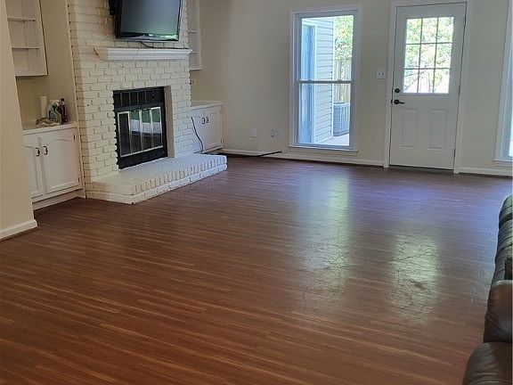 4th image of 3412 Kensington Ct
