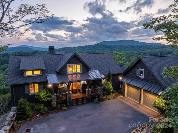 81 Rough Bark Rd, Sapphire, NC 28774
