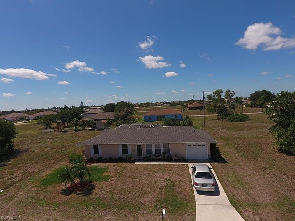 3rd image of 908 NE 10th St