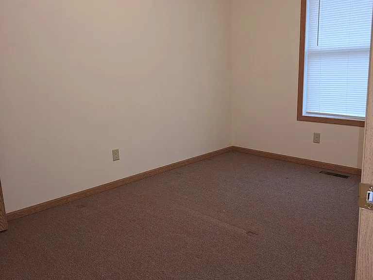 436 W Light St — Photo 6